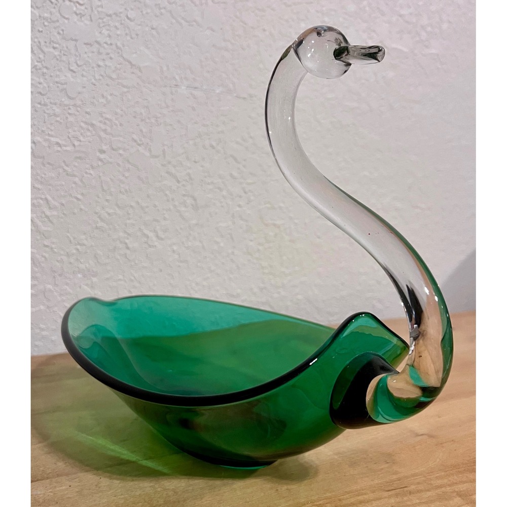 Vintage Duncan & Miller Emerald
Green Swan Dish w/Crystal Neck 11.25"x6.75"x8"